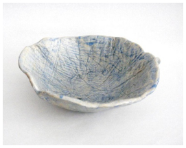 9 Bowl   2005   Siew Hooi & Jimmy Quek   Stoneware   220 x 200 x 75 mm 500p